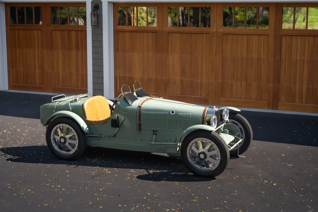 Bugatti - Image 19 of 31