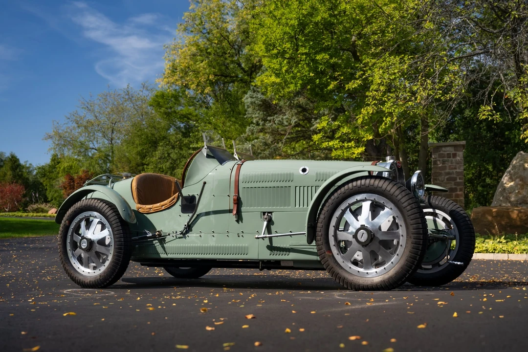 Bugatti - Image 21 of 31