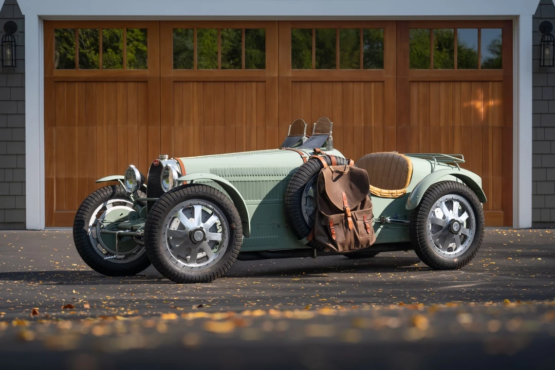 Bugatti - Image 3 of 31