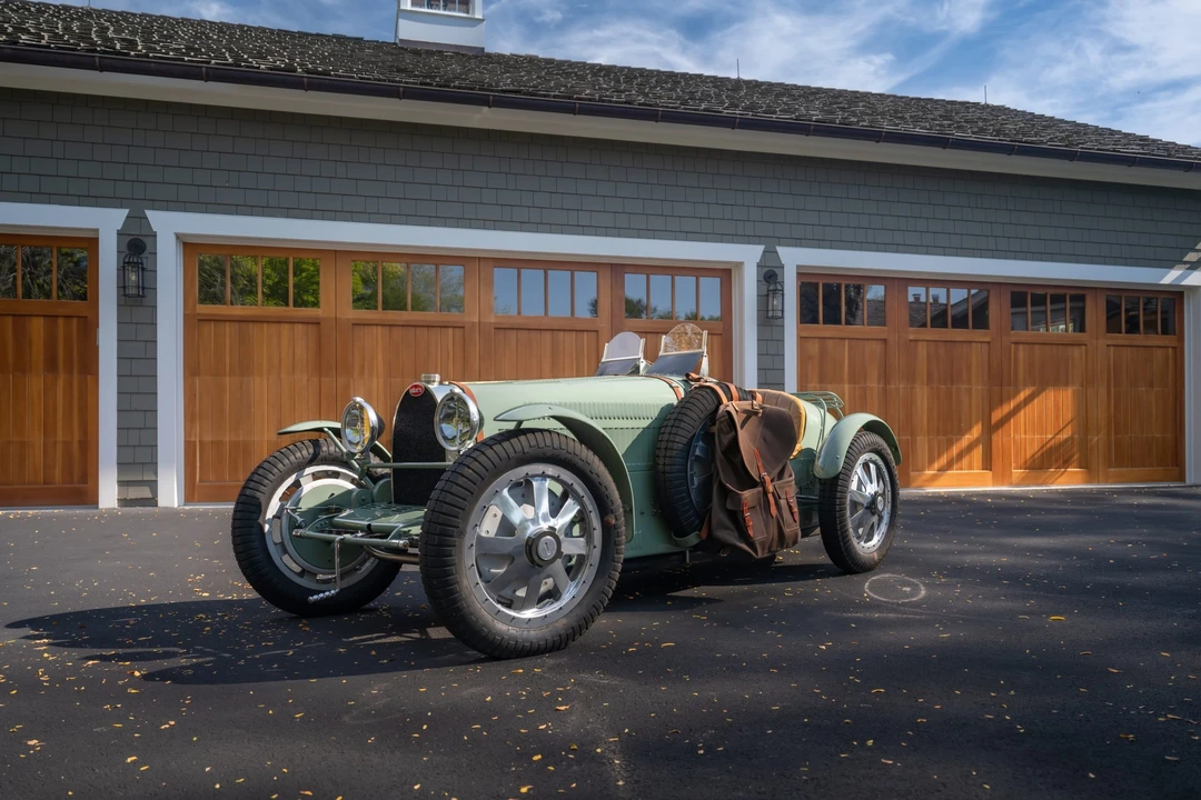 Bugatti - Image 6 of 31