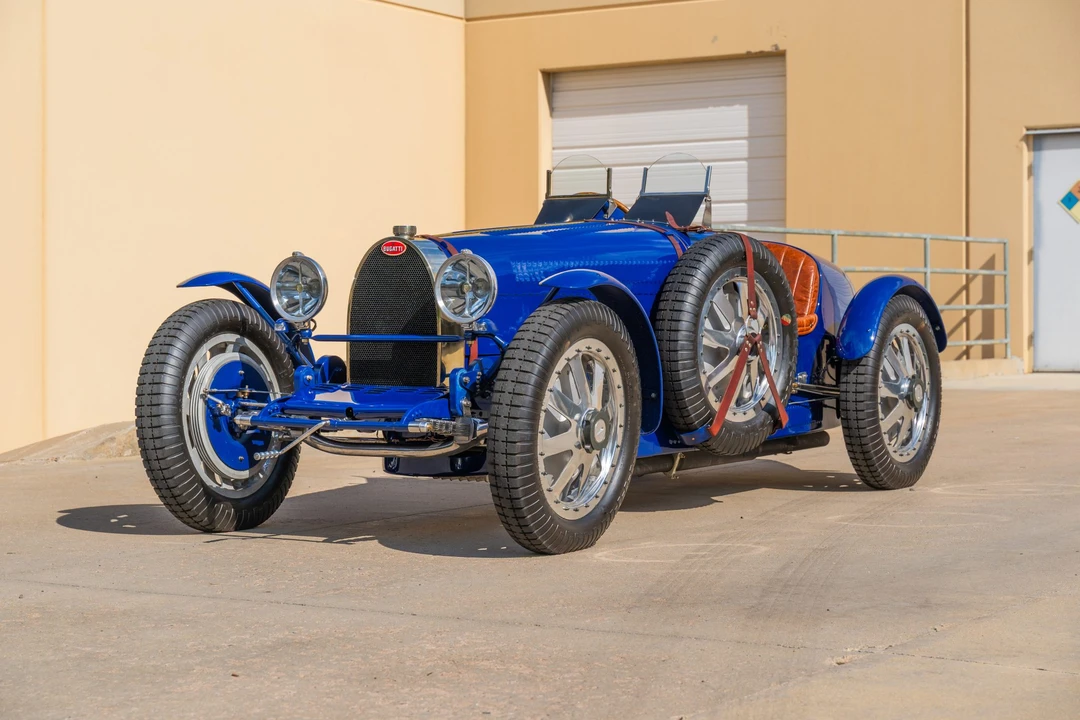 Bugatti - Image 3 of 31