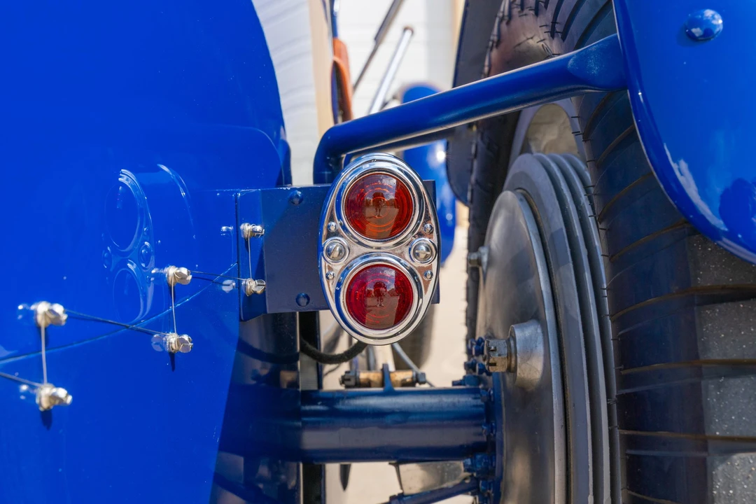 Bugatti - Image 19 of 31