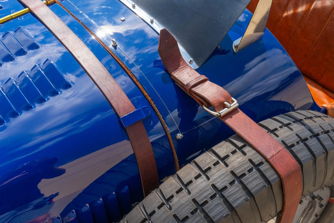 Bugatti - Image 27 of 31