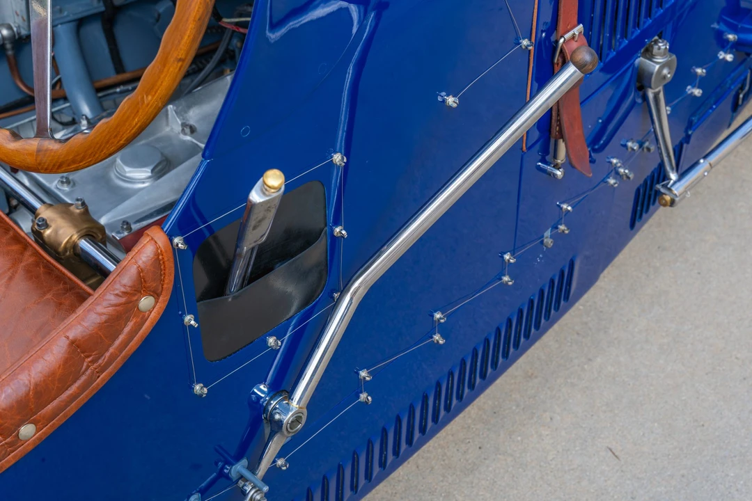 Bugatti - Image 23 of 31