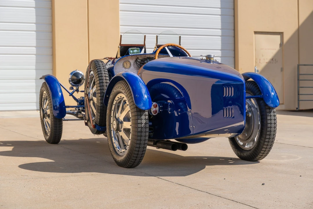 Bugatti - Image 5 of 31