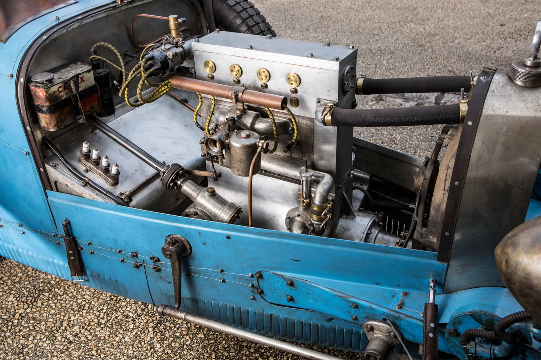 Bugatti - Image 26 of 31