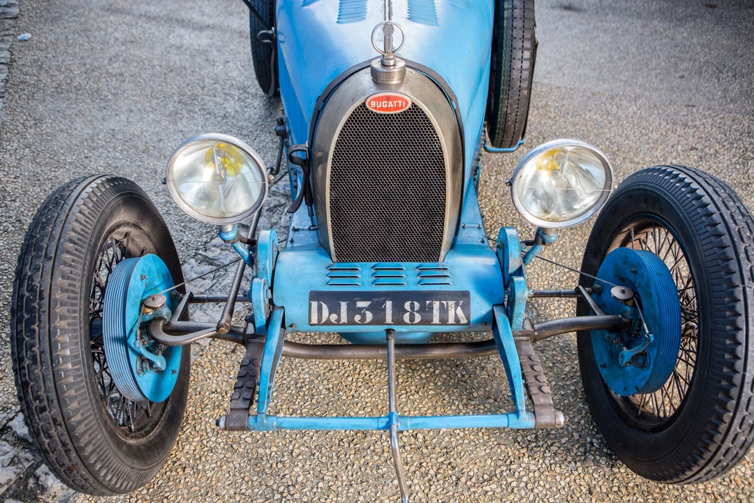 Bugatti - Image 14 of 31