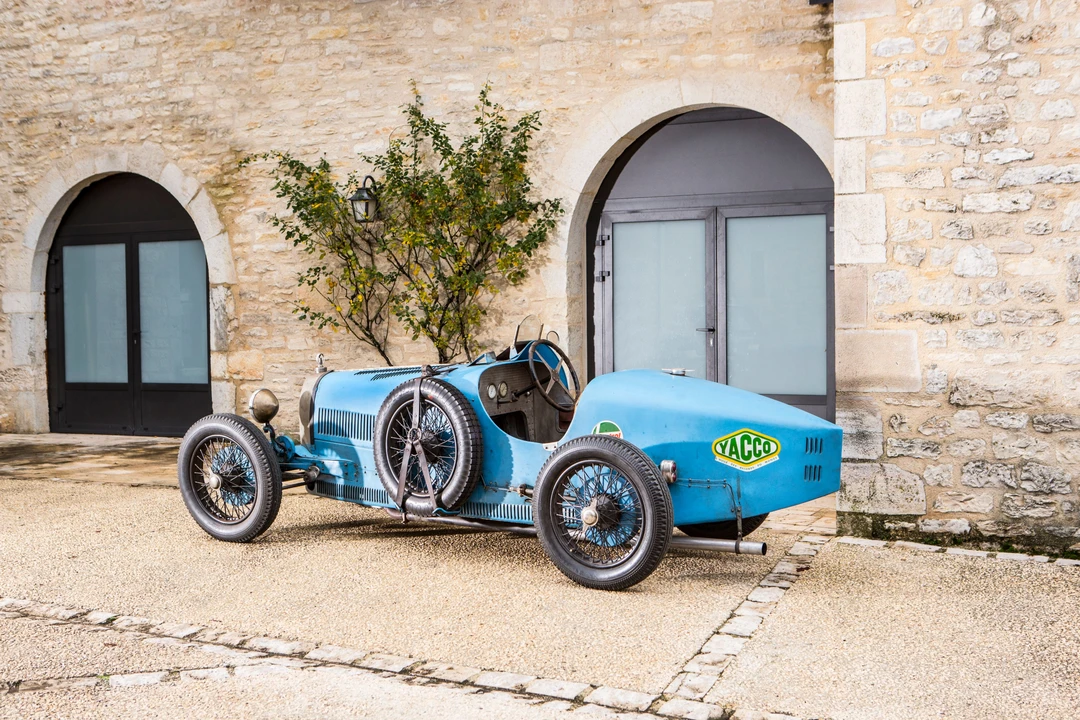 Bugatti - Image 28 of 31