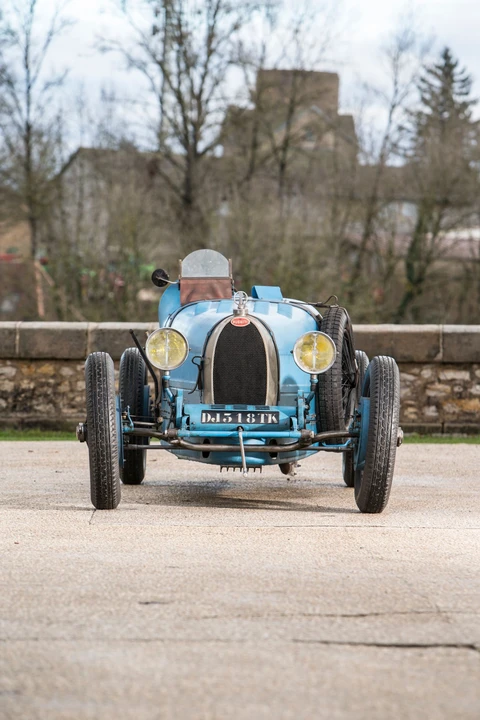 Bugatti - Image 12 of 31