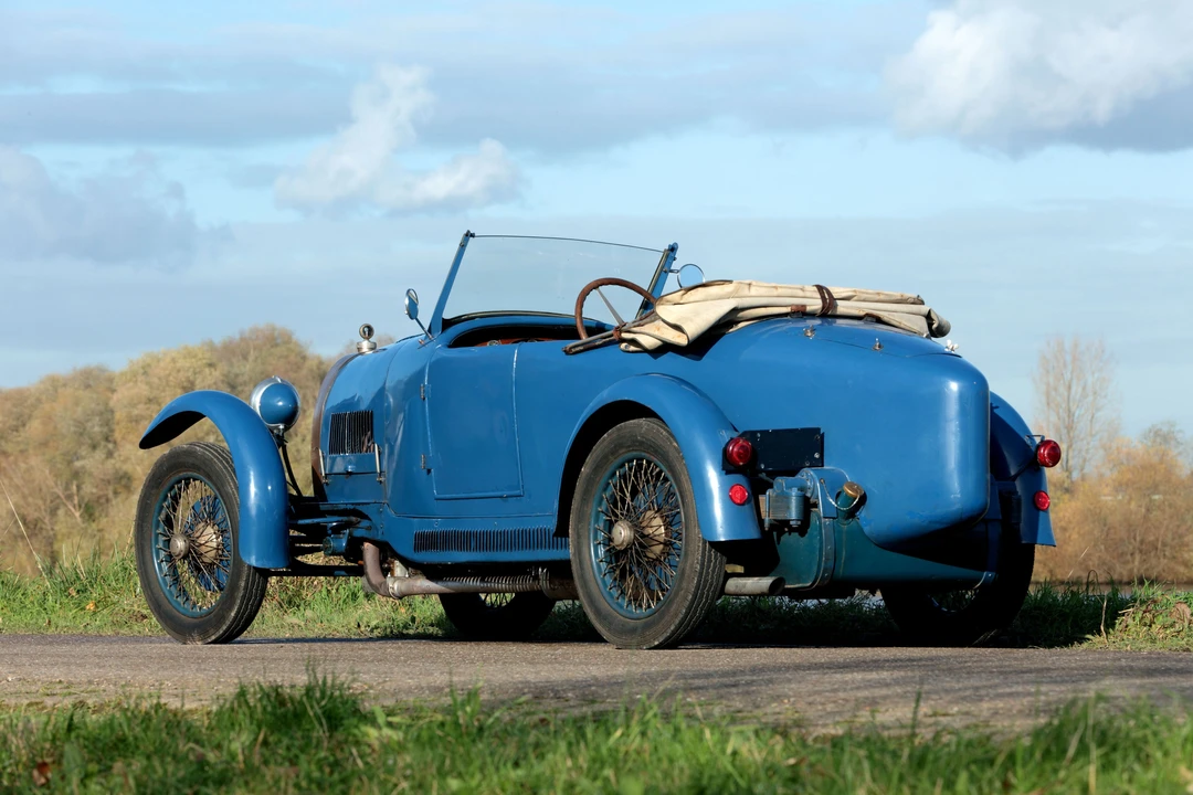 Bugatti - Image 5 of 31