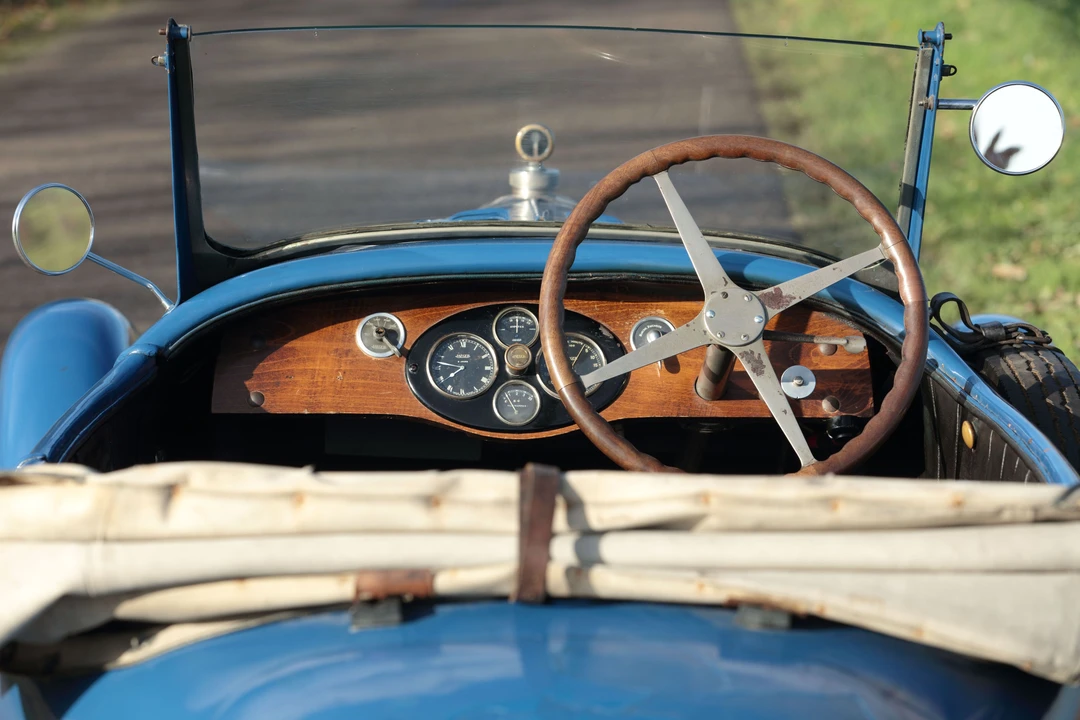 Bugatti - Image 16 of 31