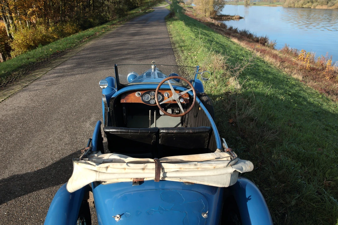 Bugatti - Image 17 of 31