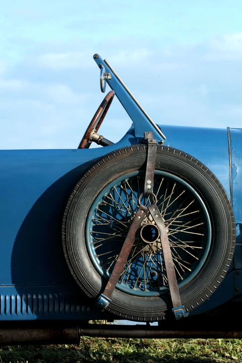 Bugatti - Image 8 of 31