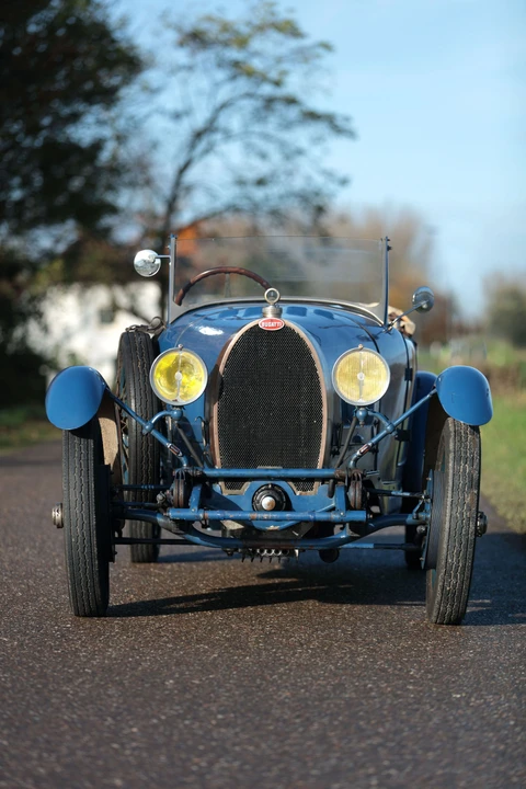 Bugatti - Image 7 of 31