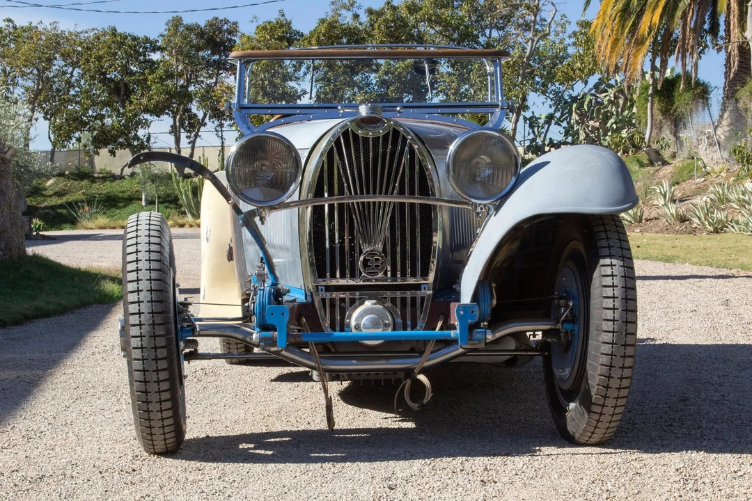Bugatti - Image 3 of 31