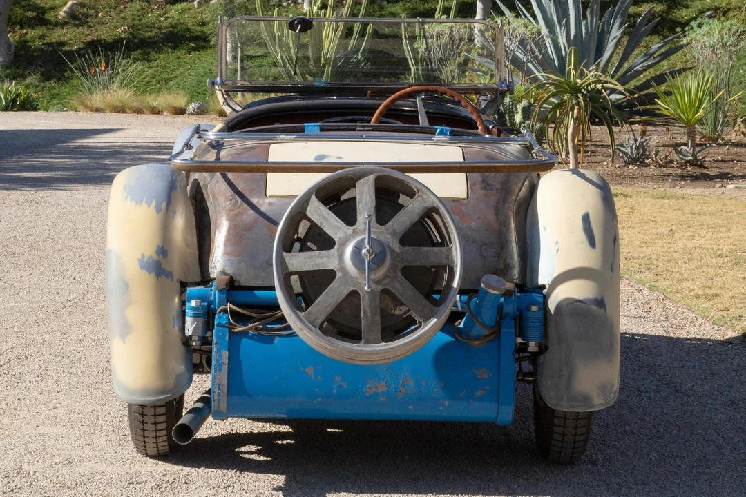 Bugatti - Image 9 of 31