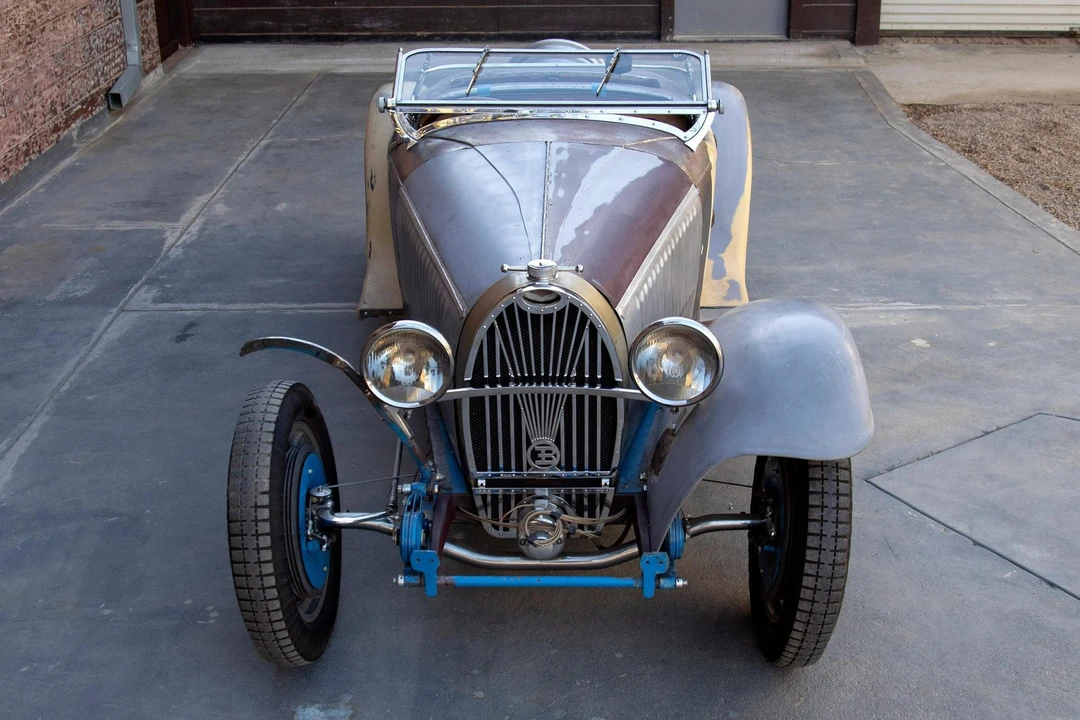 Bugatti - Image 15 of 31