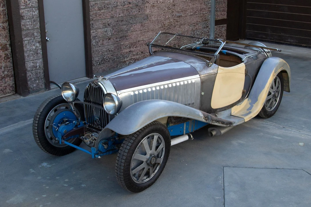 Bugatti - Image 16 of 31