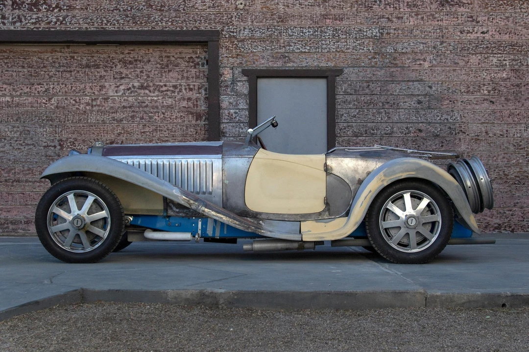 Bugatti - Image 18 of 31