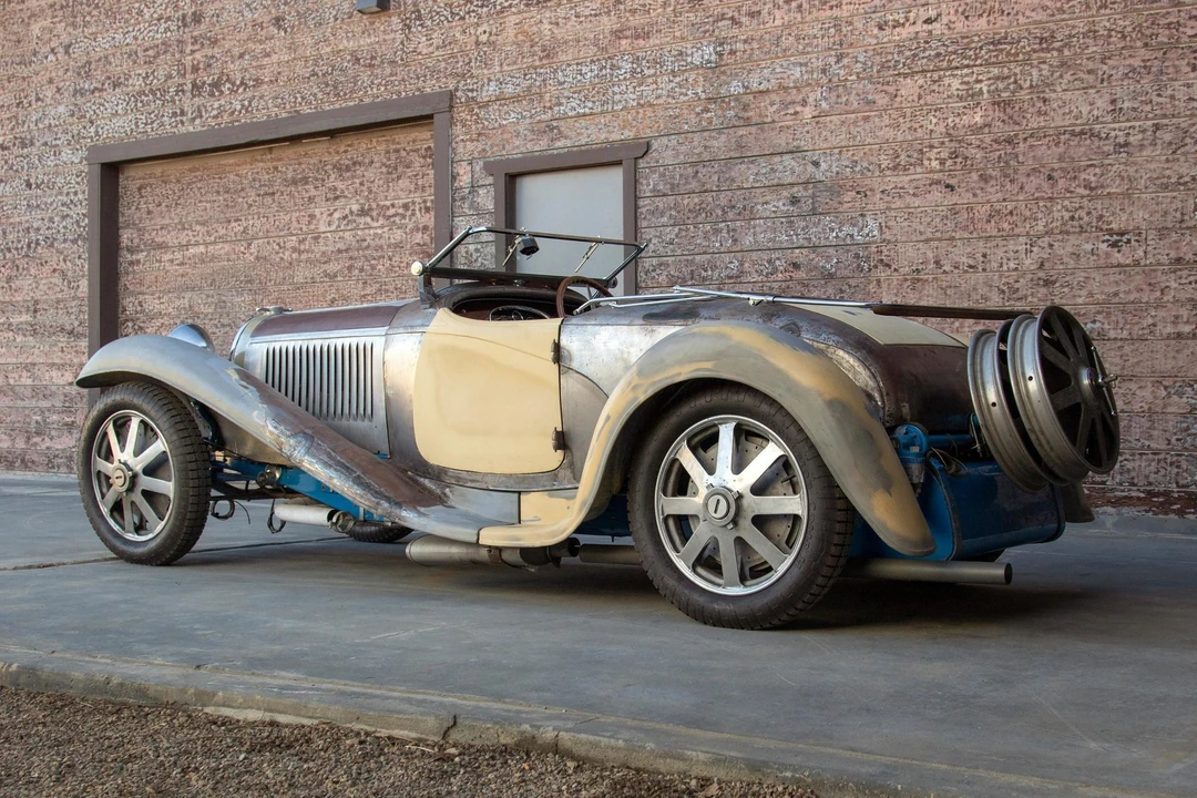 Bugatti - Image 19 of 31