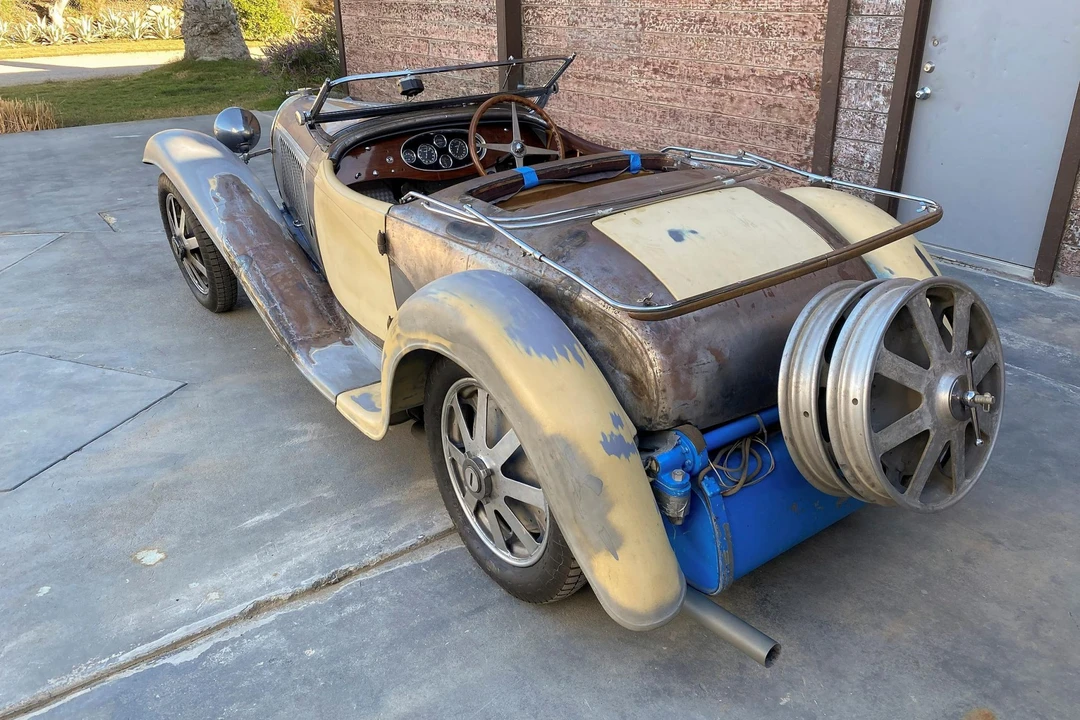 Bugatti - Image 21 of 31