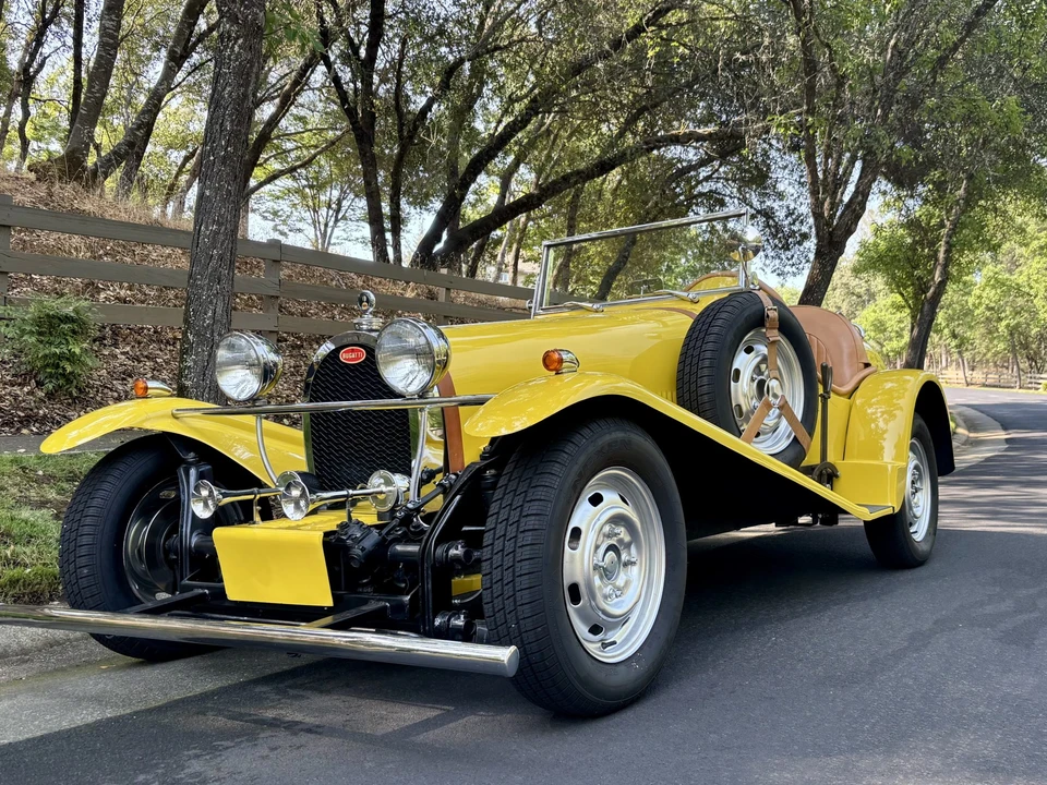 Bugatti - Image 2 of 31