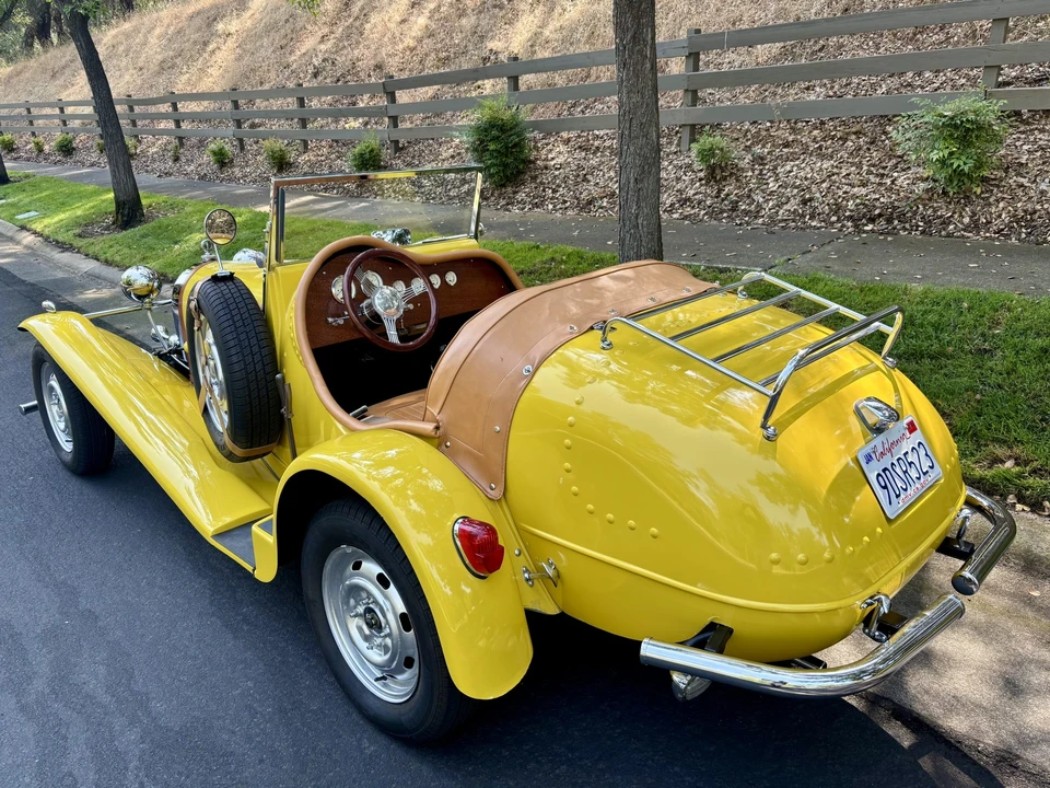 Bugatti - Image 4 of 31