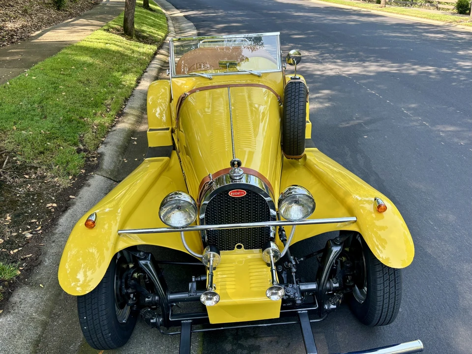 Bugatti - Image 13 of 31