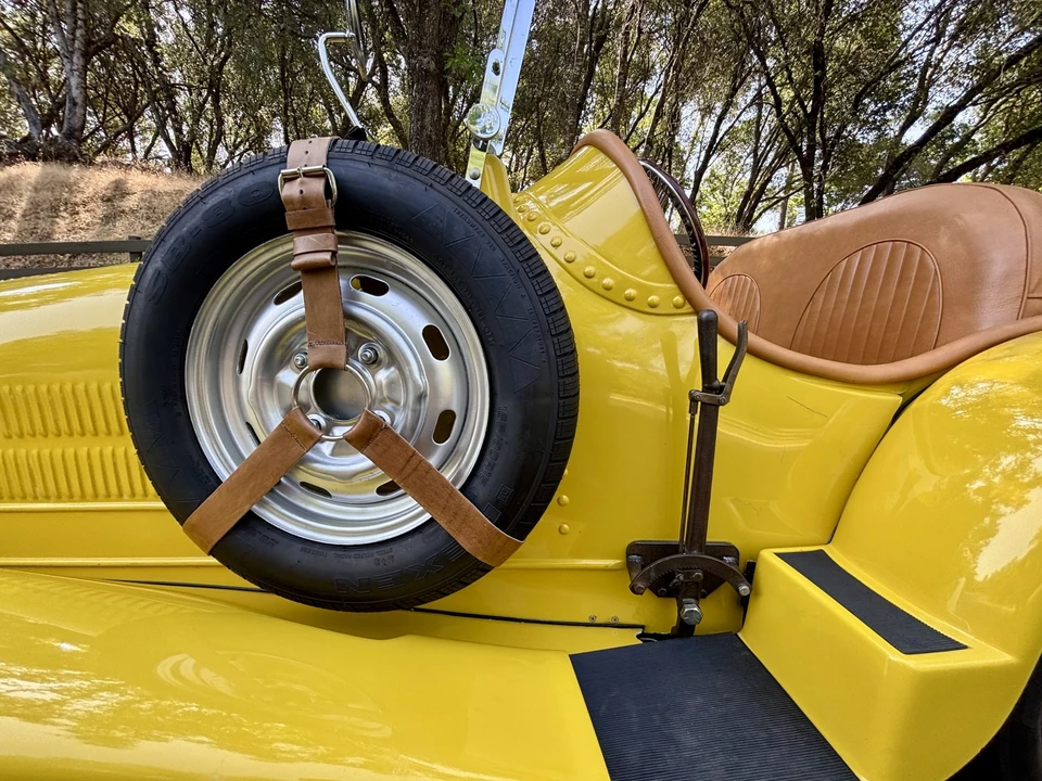 Bugatti - Image 17 of 31