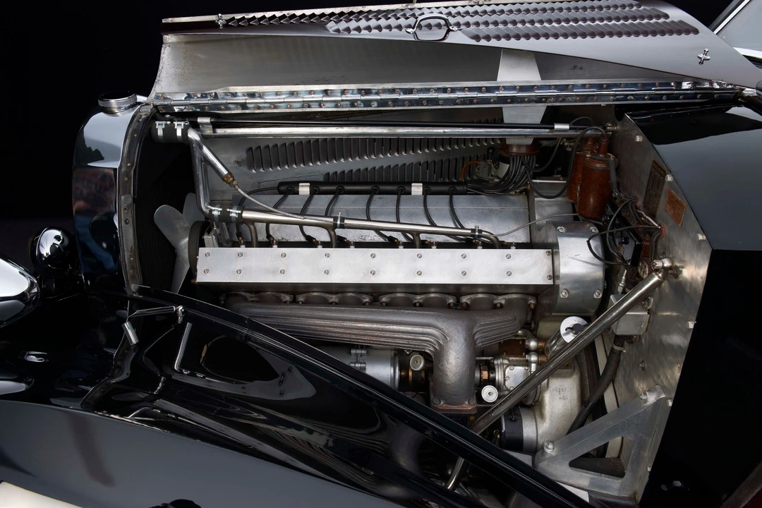 Bugatti - Image 7 of 11