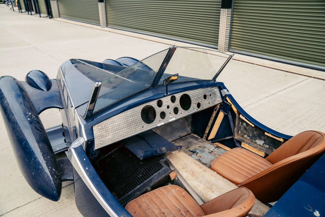 Bugatti - Image 28 of 31