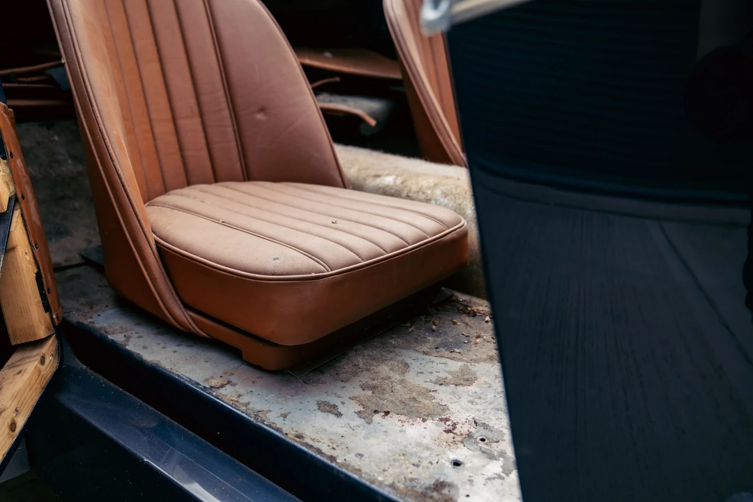 Bugatti - Image 12 of 31