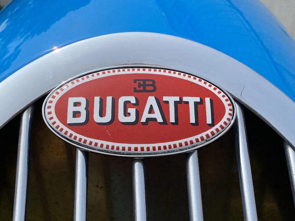 Bugatti - Image 17 of 31