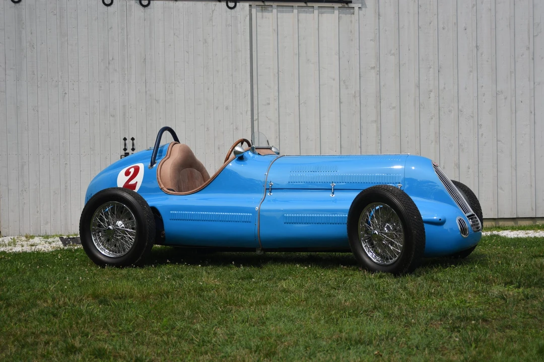 Bugatti - Image 7 of 31