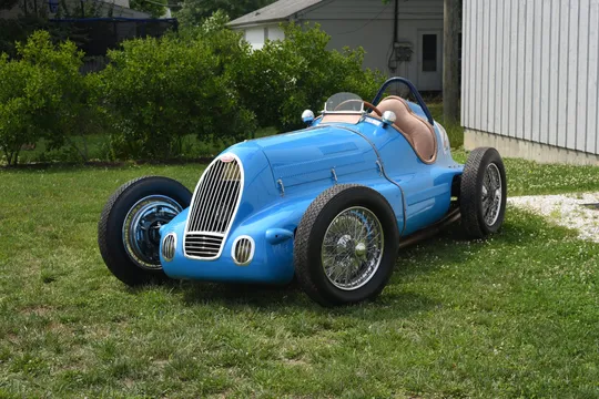 Bugatti - Image 2 of 31