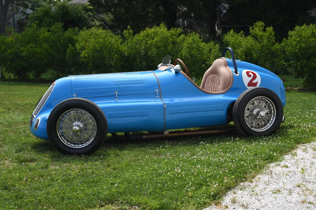Bugatti - Image 14 of 31