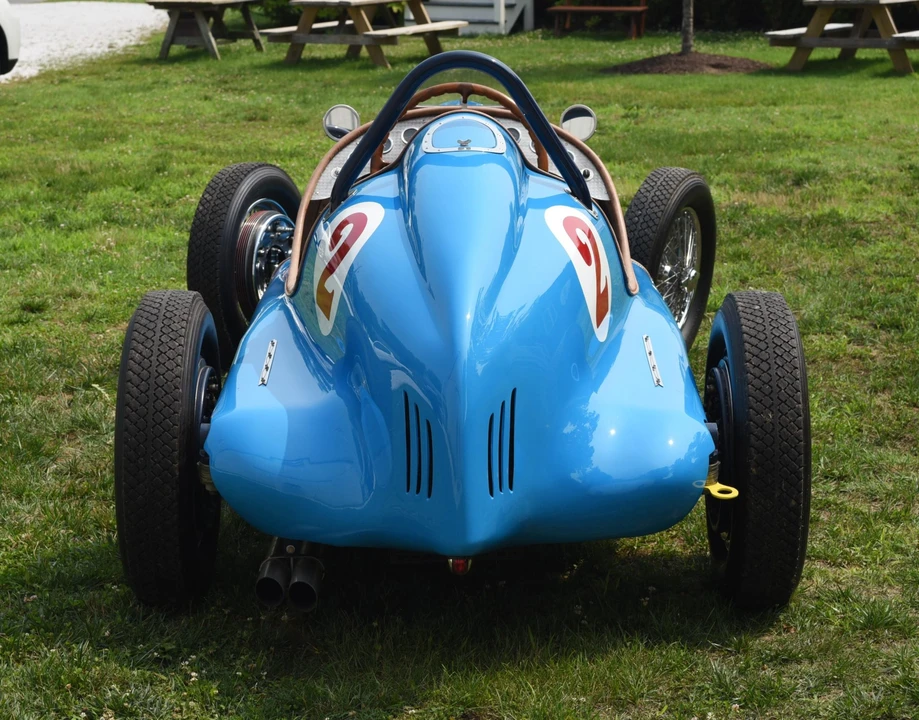 Bugatti - Image 10 of 31