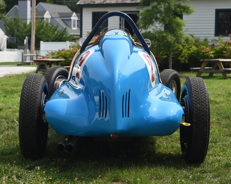 Bugatti - Image 11 of 31