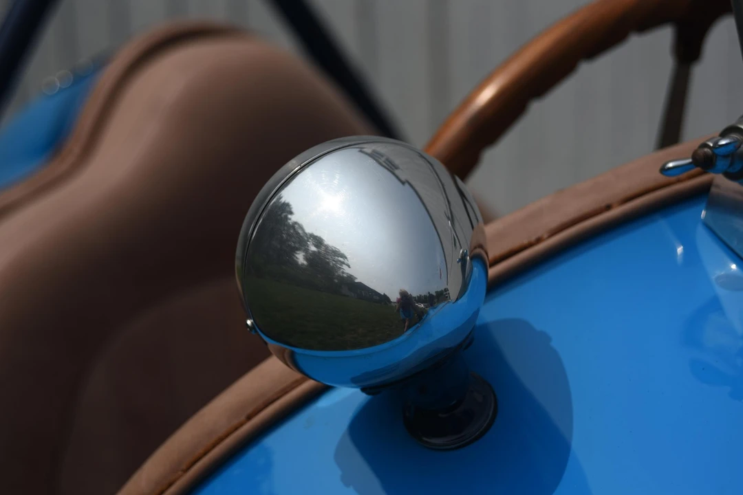 Bugatti - Image 23 of 31