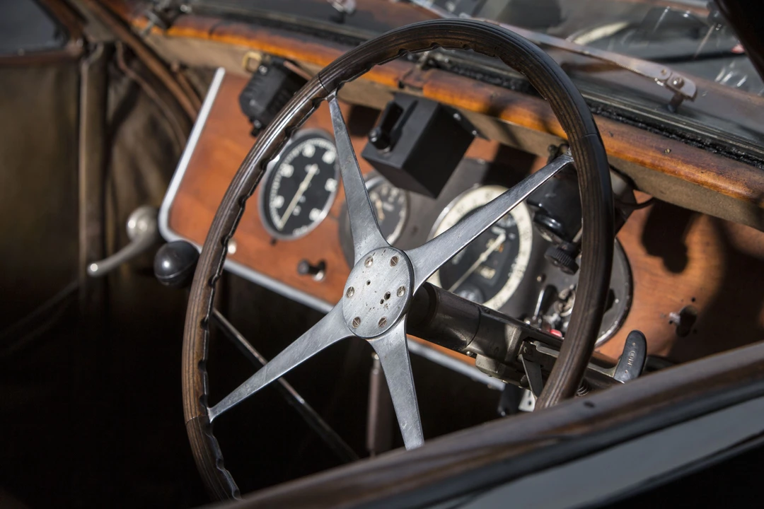 Bugatti - Image 11 of 28
