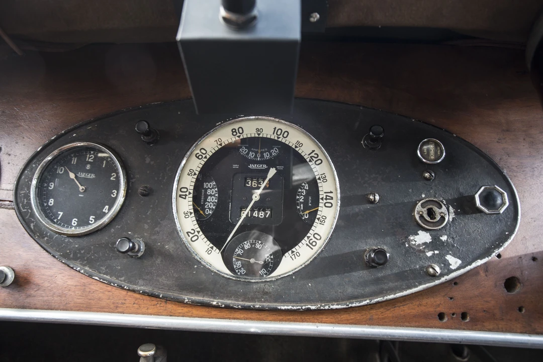 Bugatti - Image 12 of 28