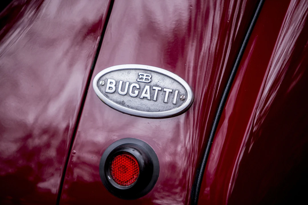 Bugatti - Image 19 of 31