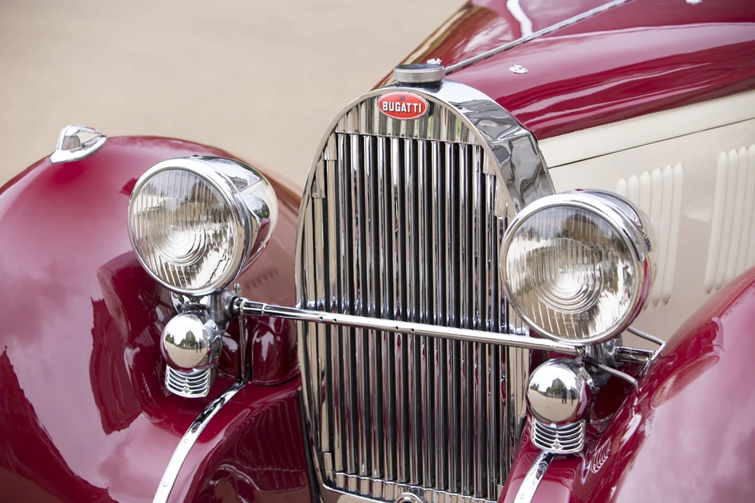 Bugatti - Image 17 of 31