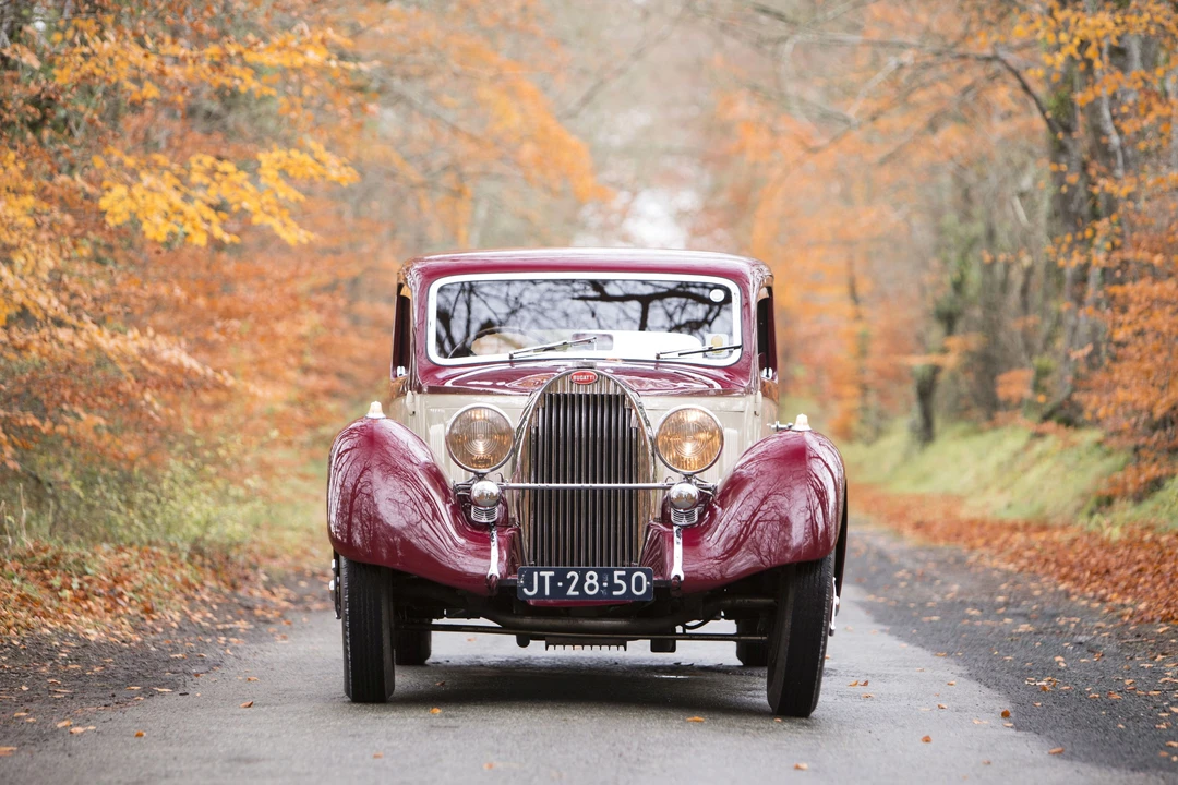 Bugatti - Image 7 of 31