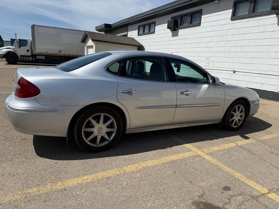 2005 Buick LaCrosse - Image 2 of 5