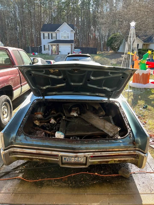 Buick Electra - Image 9 of 10