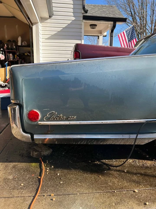Buick Electra - Image 4 of 10