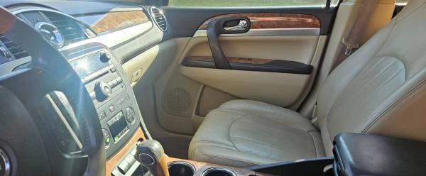 2010 Buick Enclave - Image 5 of 10