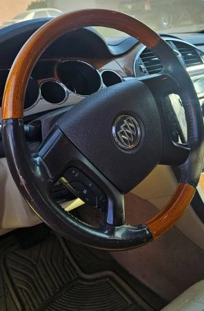 2010 Buick Enclave - Image 6 of 10
