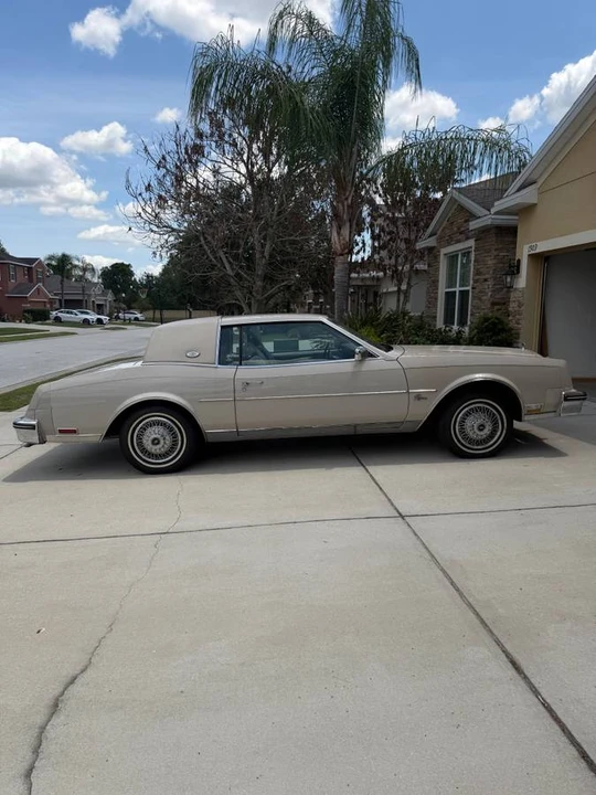 1984 Buick Riviera 4th-7th Gen - Image 3 of 11